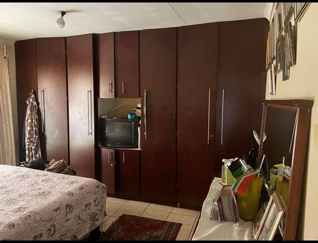 3 BEDROOM FREEHOLD FOR SALE IN SOSHANGUVE XX